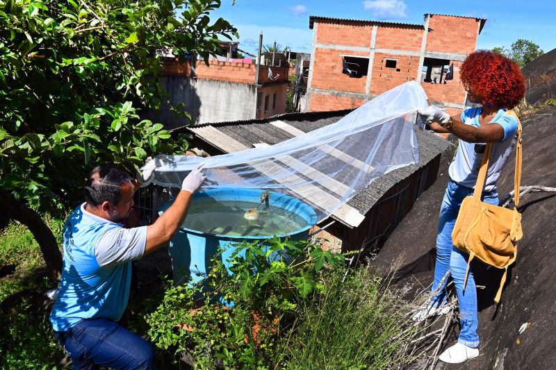 Prefeitura distribui 500 telas de proteção para caixas d’água na capital