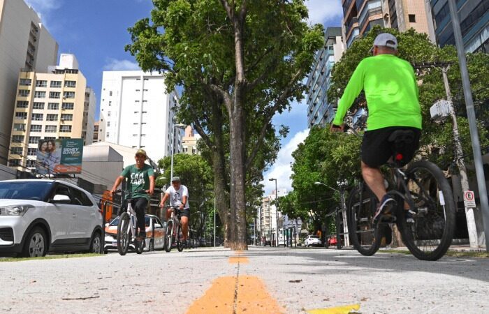 Prefeitura inaugura nova ciclovia da Avenida Rio Branco