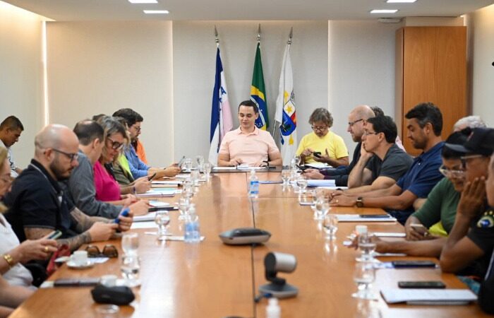 Prefeito se reúne com líderes de Jardim da Penha e Jardim Camburi