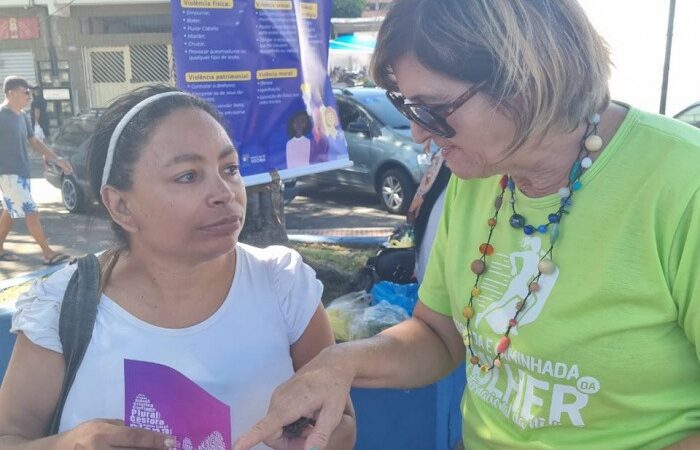 Campanha do Maio Laranja alcança mais de 400 pessoas na feira de Itararé