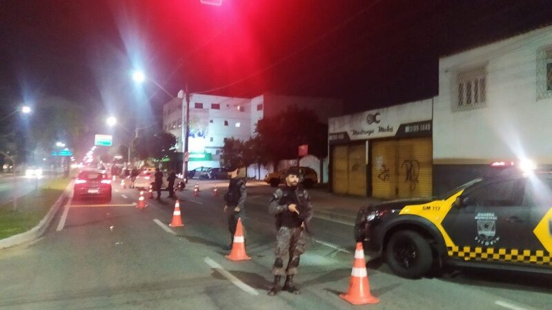 Guarda Municipal aborda 412 veículos nas avenidas Fernando Ferrari e Saturnino de Brito