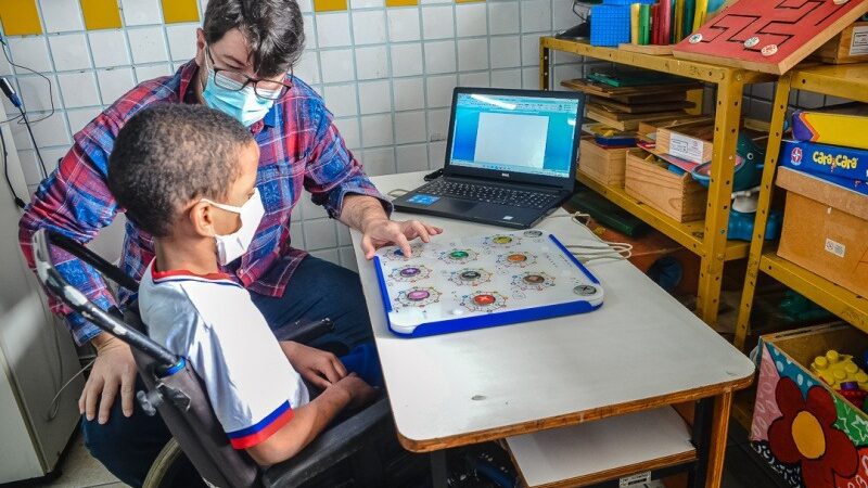 PMV nomeia 128 professores temporários para atuarem na Educação Especial