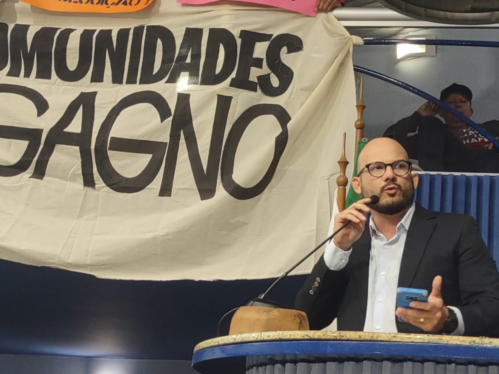 Luciano Gagno presta esclarecimentos sobre denúncias na Secretaria Municipal de Cultura em audiência na Câmara de Vitória
