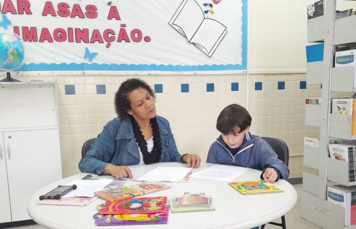 Avaliação de fluência de leitura é realizada por estudantes da rede de ensino de Vitória