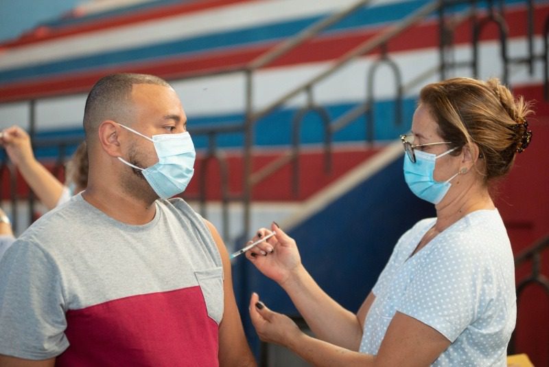 Vitória abre mais 3.800 vagas para vacinação contra a Covid-19 e Gripe