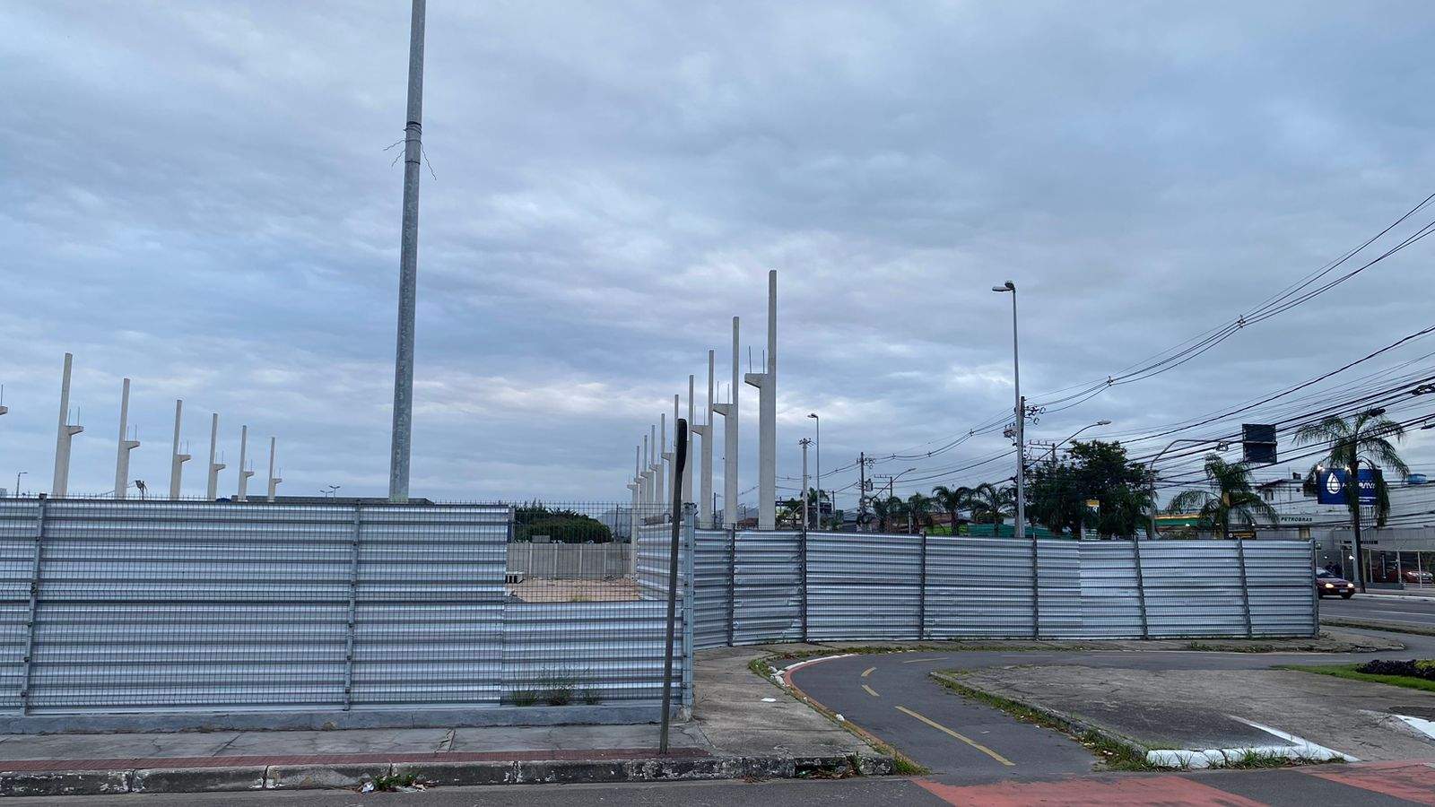 Nova Igreja Evangélica Surgirá em Terreno do Aeroporto de Vitória: Projeto de Construção Iniciado.