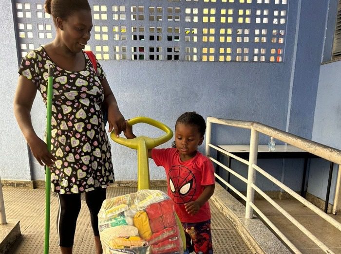 Cestas de Alimentos Distribuídas na Capital Agora Incluem Proteínas