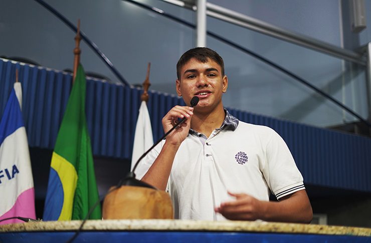 Câmara de Vitória Aprova Adição do Símbolo da Síndrome de Down em Placas de Prioridade