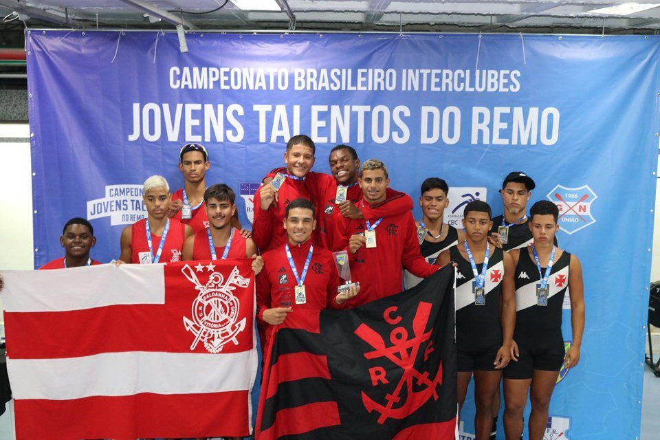 Clube Saldanha da Gama Brilha com Duas Medalhas de Prata no Campeonato Brasileiro de Remo