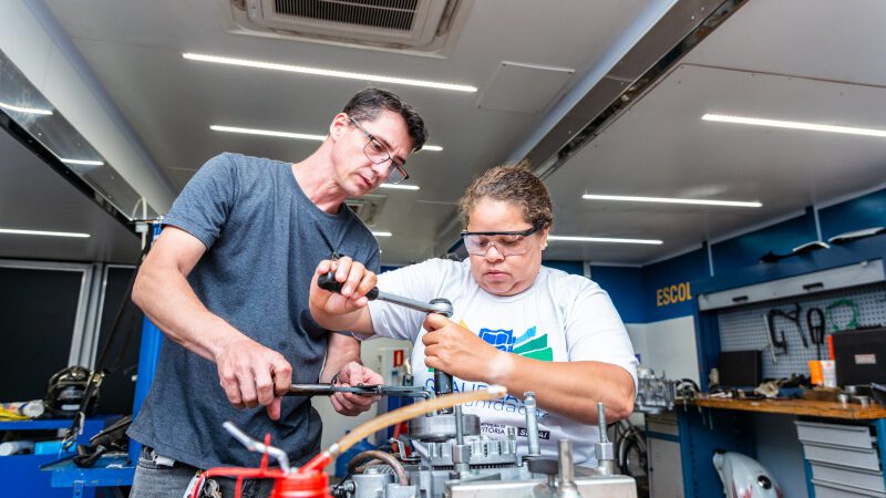 QualificaVix: alunos conquistam emprego dos sonhos no curso de Mecânica de Motos