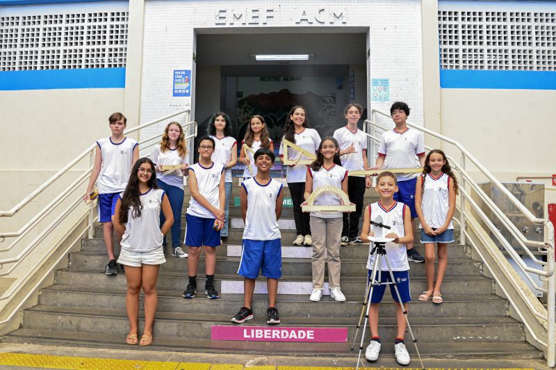 Educação: estudantes conquistam medalhas e menções honrosas em olimpíada