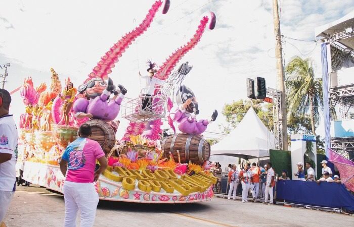 Chegou O que Faltava destaca o Teatro Glória em seu enredo para o Carnaval 2024