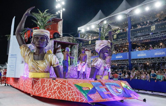 Aquecimento para o Carnaval 2024: Ensaio Técnico Animando os Sambistas no Espírito Santo