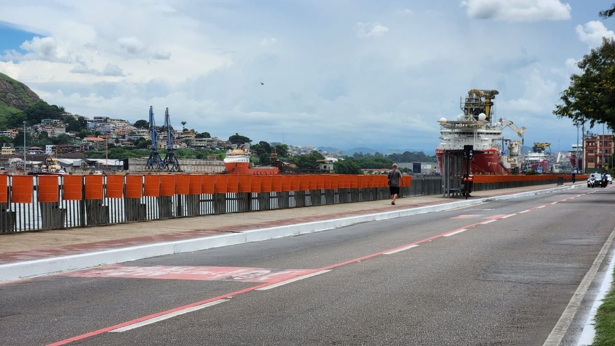 Vitória instala 500 lixeiras nos percursos dos blocos de carnaval