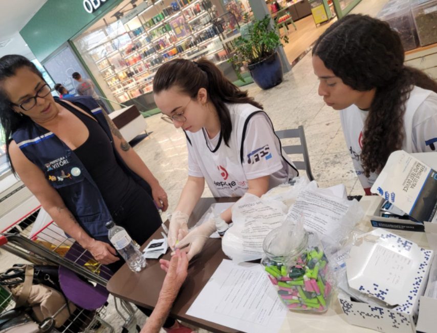 Vitória participou da campanha Hepatite Zero