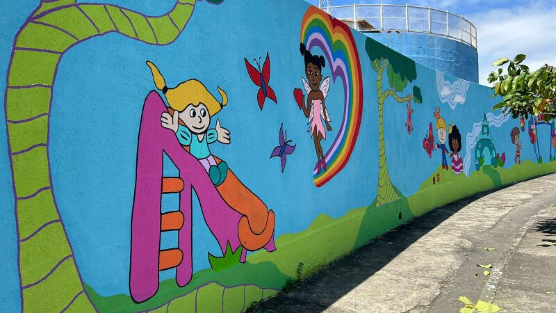 Pintura artística encanta comunidade escolar de Cmei TI no bairro Comdusa