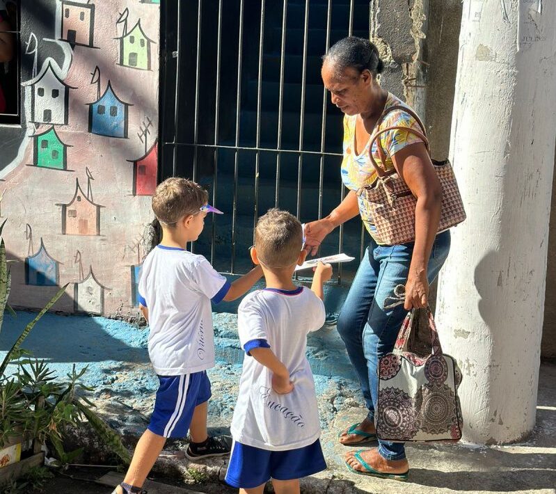 Crianças de Cmei promovem caminhada pelo combate à dengue em Resistência