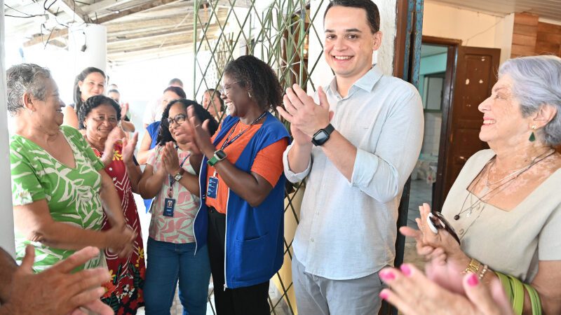 Vitória celebra entrega de 170 moradias pelo Programa Casa Feliz e Segura