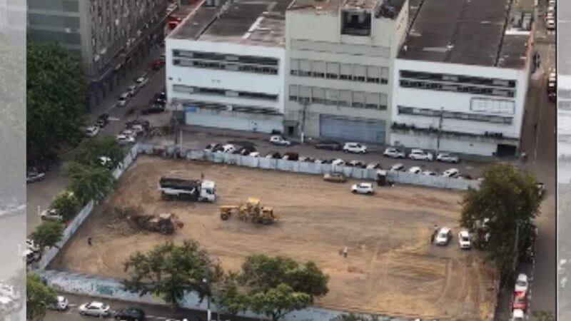 Terreno enorme no Centro de Vitória vai virar estacionamento com 128 vagas