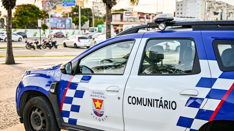 Guarda de Vitória prende suspeito de furtar padaria na Praia do Canto