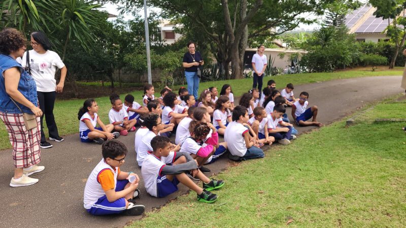 Educação ambiental: escola tem orientações sobre guarda responsável de animais