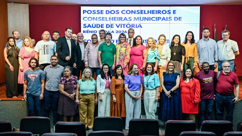 Novos membros do Conselho Municipal de Saúde de Vitória tomam posse