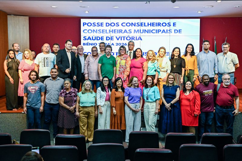 Novos membros do Conselho Municipal de Saúde de Vitória tomam posse