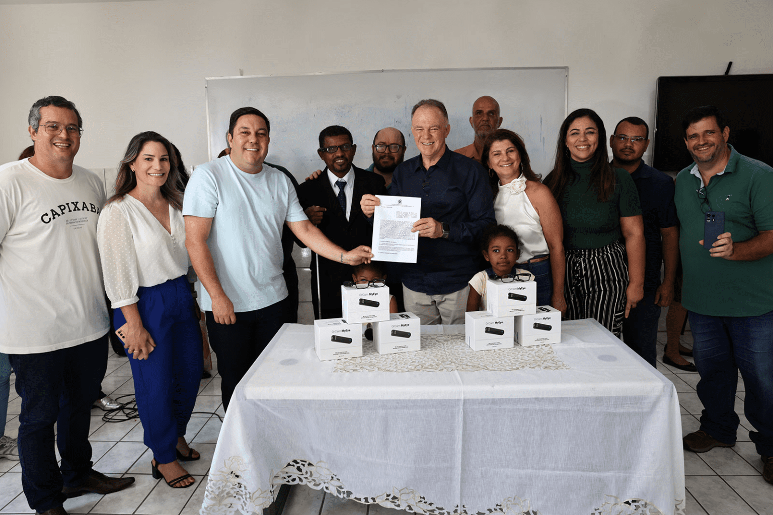 Estado distribui óculos inteligentes para o Instituto Luiz Braille