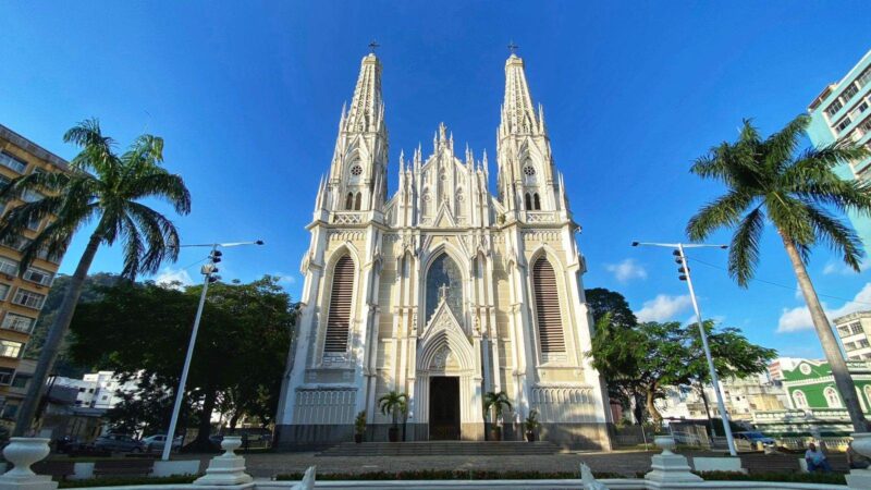 Catedral Metropolitana de Vitória terá missas e shows até domingo