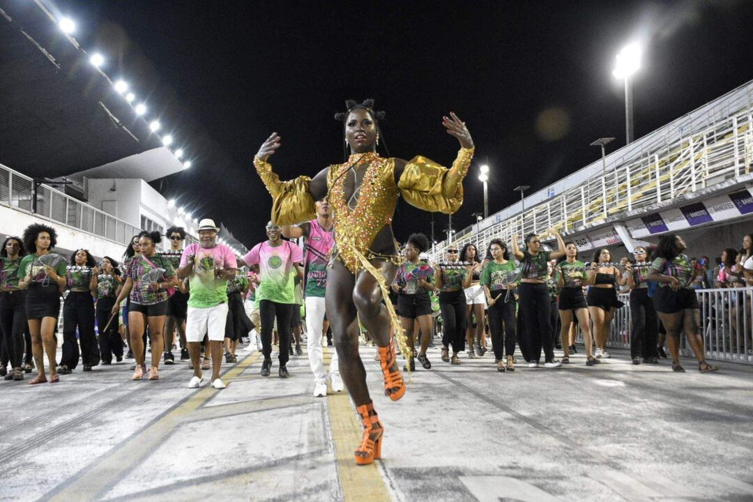 Canta, Imperatriz do Forte”: escola apresenta o samba-enredo para 2025