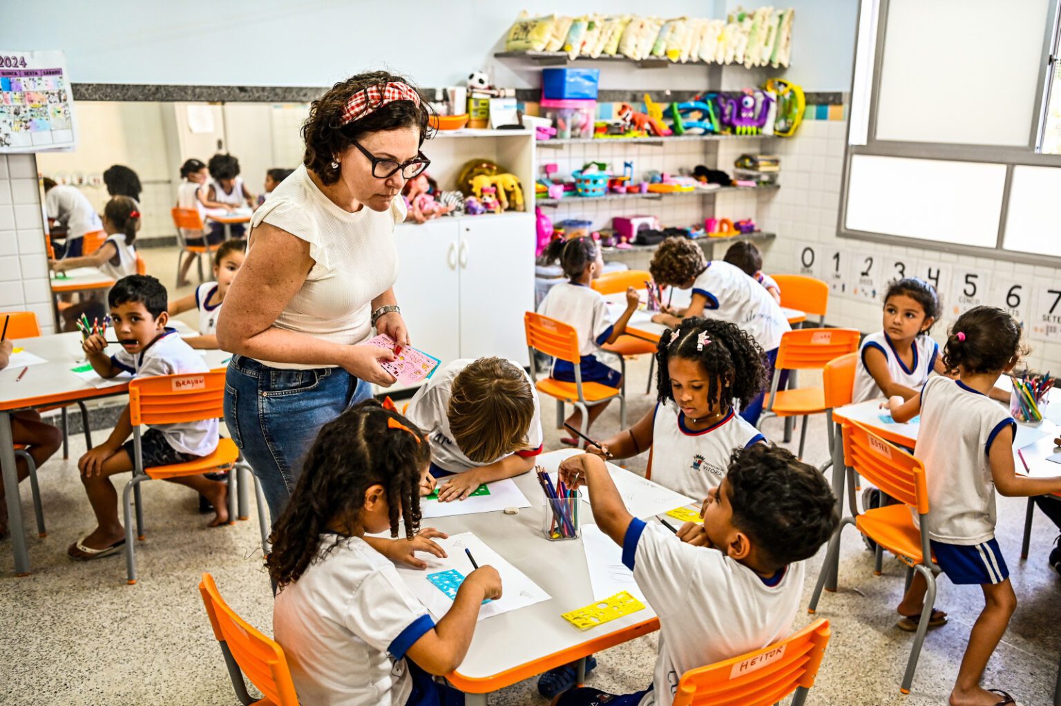 Vitória nomeia mais 1.200 profissionais para o cargo de Assistente de Educação Infantil na rede municipal