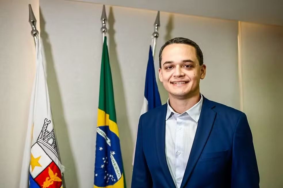 Reforma Tributária: Como Lorenzo Pazolini Está Preparando Vitória para os Desafios Fiscais