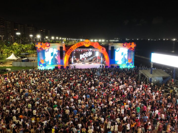 Pazolini Faz História: Arena de Verão em Camburi Atrai Multidão e Celebra a Paz