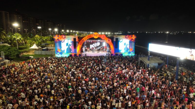 Pazolini Faz História: Arena de Verão em Camburi Atrai Multidão e Celebra a Paz