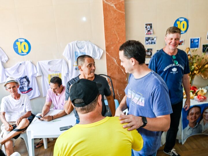 Prefeito Lorenzo Pazolini recebe homenagem em almoço com lideranças comunitárias