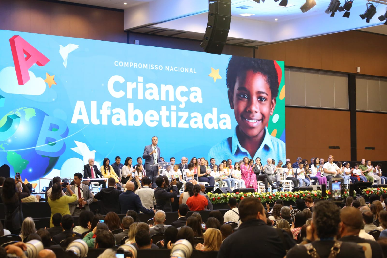 Gestão Pazolini: Vitória conquista o Selo Ouro em alfabetização na capital federal